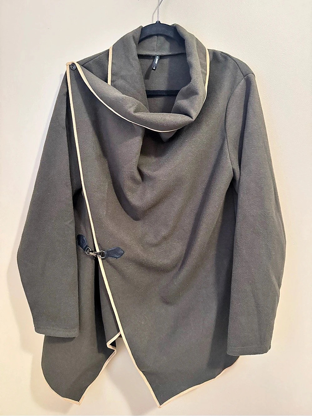 SMASH! Barcelona Women's Asymmetrical Convertible Wrap Jacket Green XL